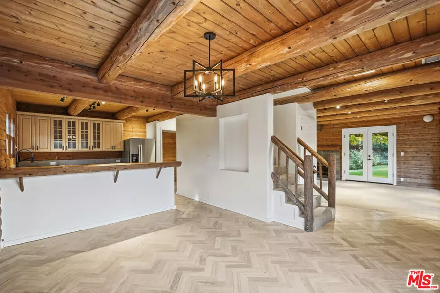 373 Loftyhill DR, Malibu, CA 90265