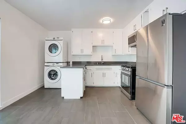 Inglewood, CA 90302,869 Glenway DR ##3