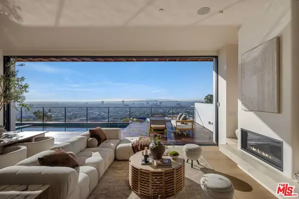 Los Angeles, CA 90069,1525 Marlay DR