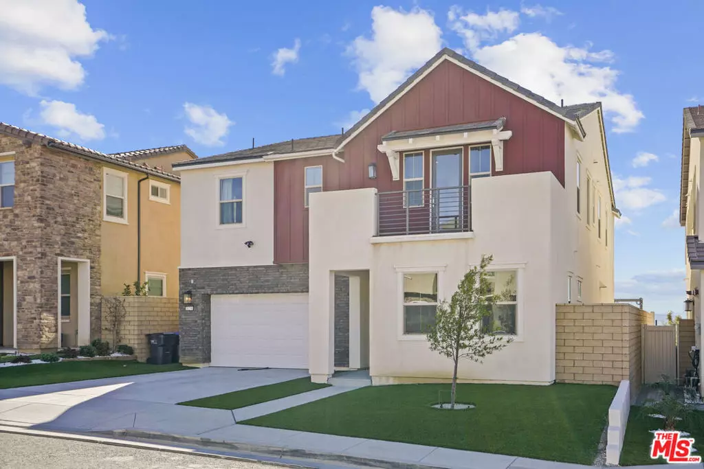 Chatsworth, CA 91311,21230 W Wildflower WAY