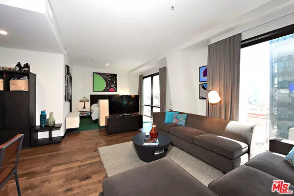 Los Angeles, CA 90017,655 S Hope ST #1205
