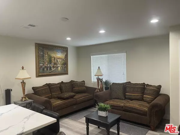 Inglewood, CA 90304,5316 W 119th PL