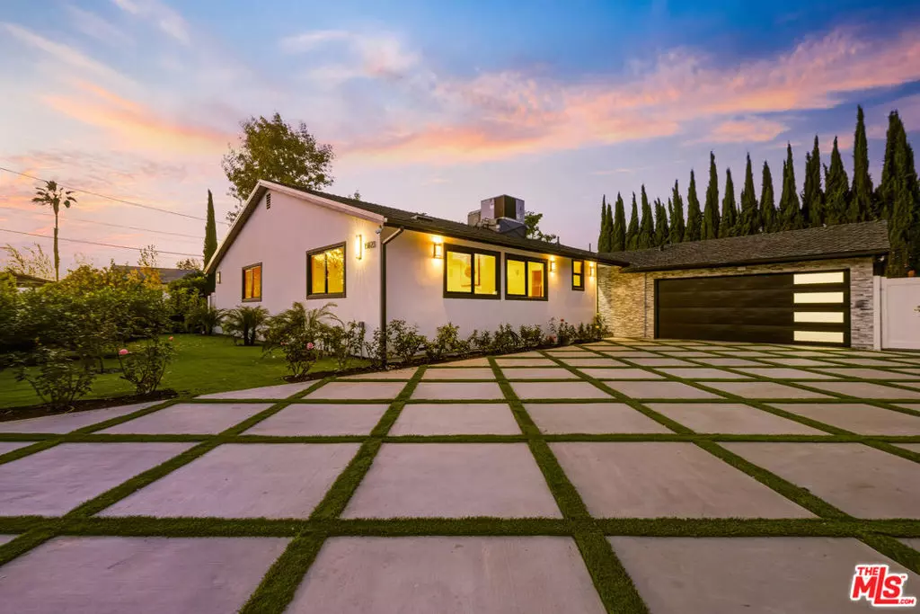 Lake Balboa, CA 91406,16823 Valerio ST