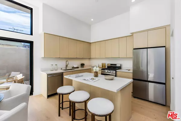 Culver City, CA 90232,3808 College AVE #4