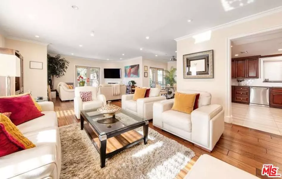 918 S Wooster ST #2, Los Angeles, CA 90035