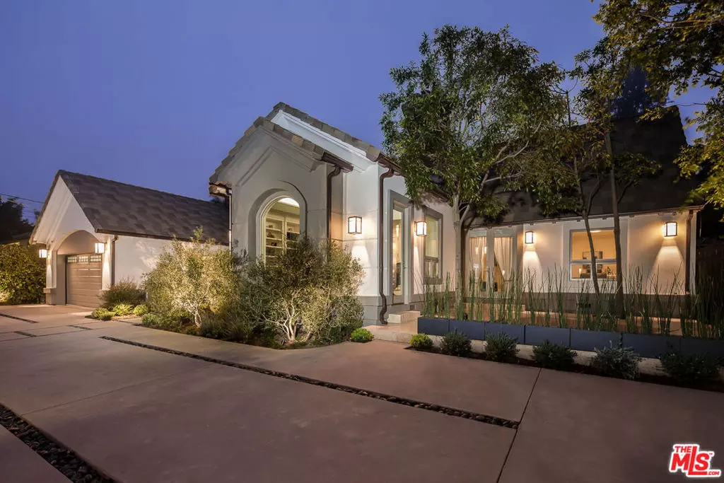 Los Angeles, CA 90049,210 S Westgate AVE