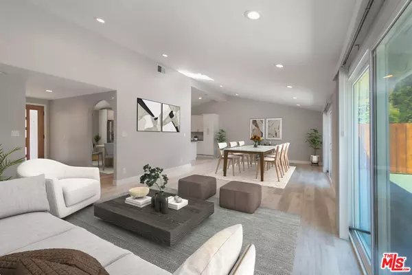 Woodland Hills, CA 91367,5634 Mason AVE