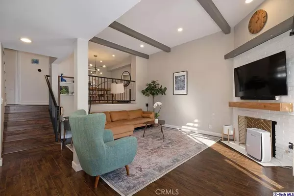 320 N MARGUERITA AVE #10, Alhambra, CA 91801
