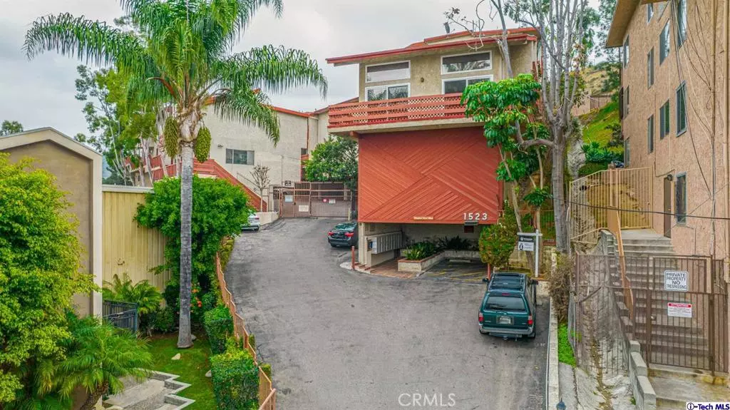 Glendale, CA 91205,1523 E Windsor RD #102A