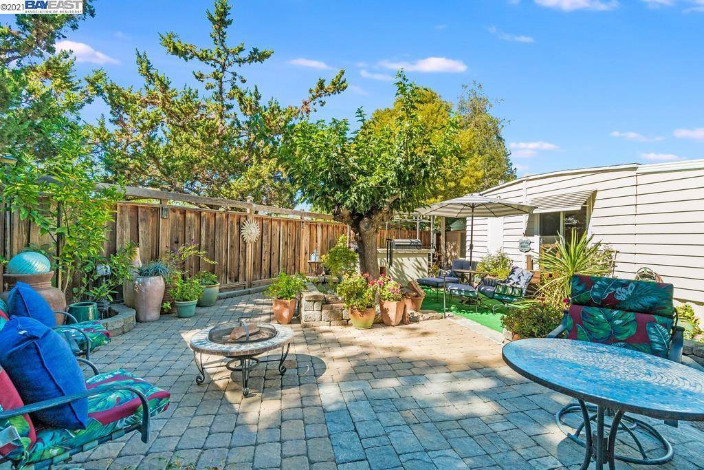 Pleasanton, CA 94566,3231 Vineyard