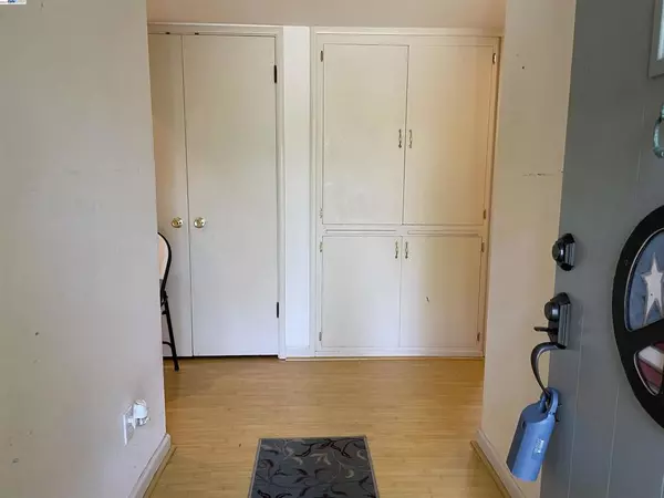 Sacramento, CA 95819,47 LUPINE WAY