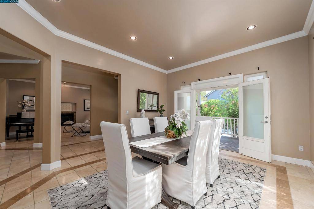 Danville, CA 94526,888 La Gonda Way