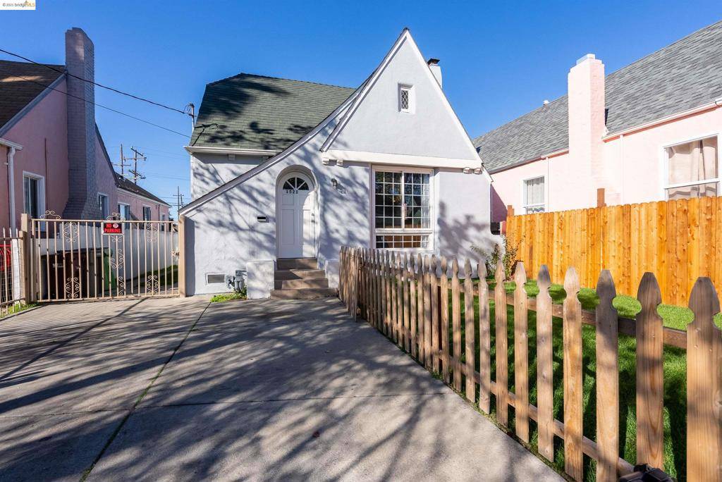 1521 77th Avenue, Oakland, CA 94621-4622