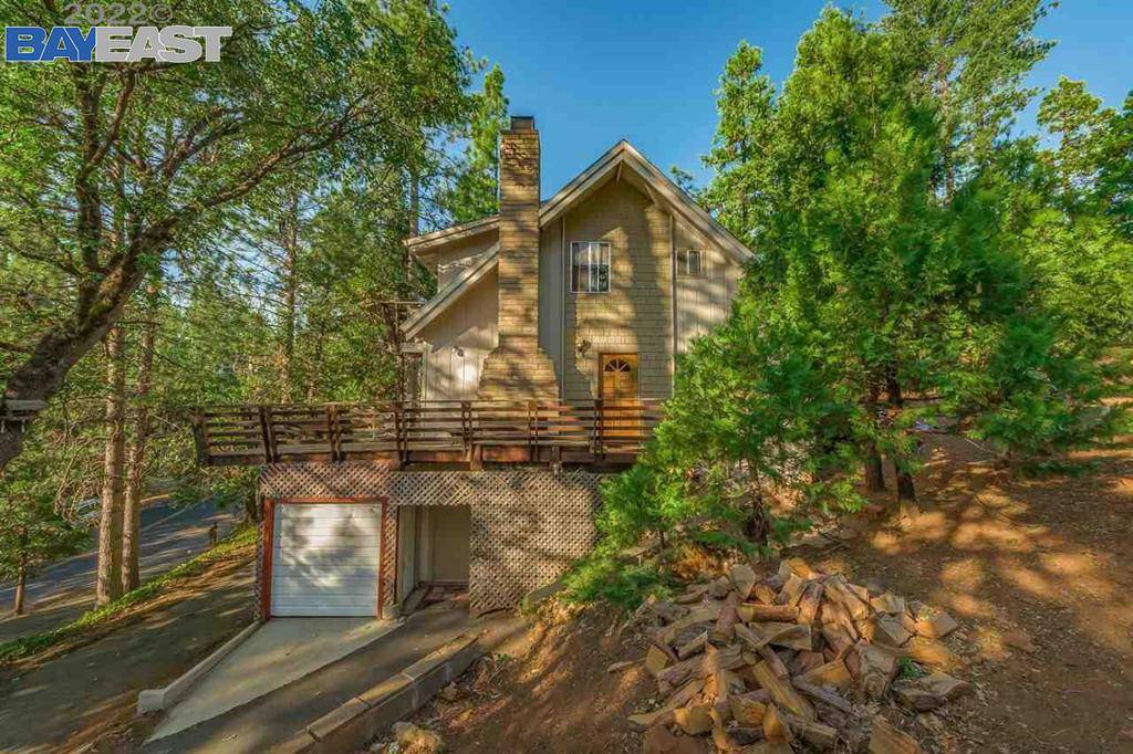 1960 Patricia Ln, Arnold, CA 95223