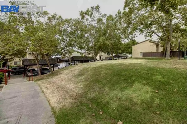 Oakland, CA 94603,9796 Elmview Drive