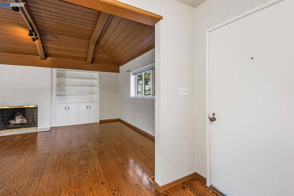 Oakland, CA 94611,14 Blachford Ct
