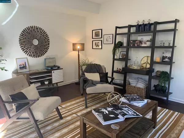 Martinez, CA 94553,23 Ladybug Ct.