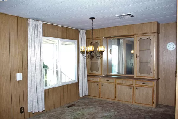 Fremont, CA 94555,4141 Deep Creek Rd.