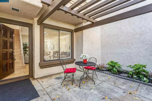 Walnut Creek, CA 94597,582 Pimlico Ct
