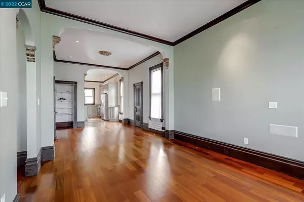 Berkeley, CA 94702,1418 67Th St