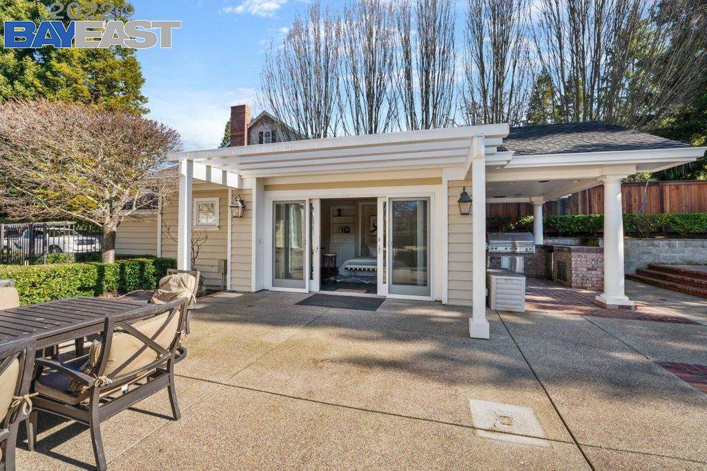 Danville, CA 94506,9 Brooktree Dr