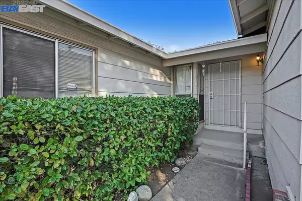 Antioch, CA 94509,2208 Nido Ct