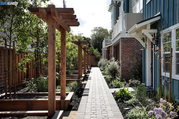 Mountain View, CA 94043,309 Xavier Way