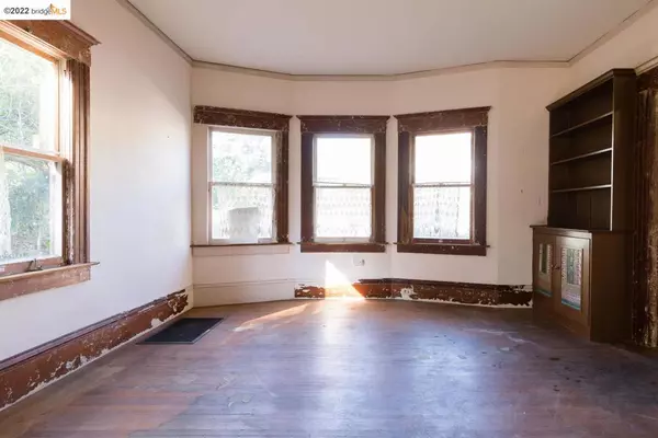 Berkeley, CA 94705,2318 Webster St