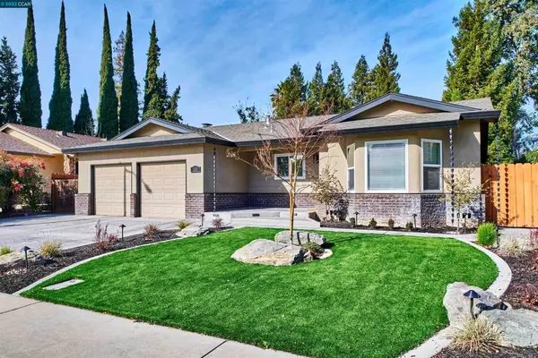 231 Gilbert Dr, Ripon, CA 95366