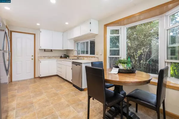 Martinez, CA 94553,2421 Center Ave