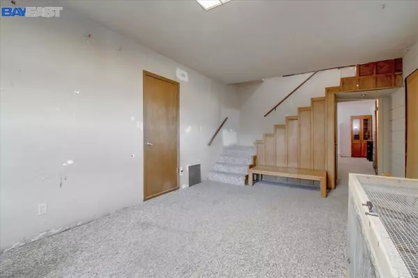 Walnut Creek, CA 94596,24 Grover Ct