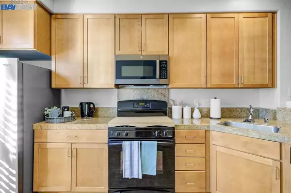 Hayward, CA 94541,22848 Evanswood Rd