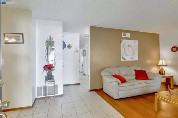 Pittsburg, CA 94565,141 Spinnaker Way