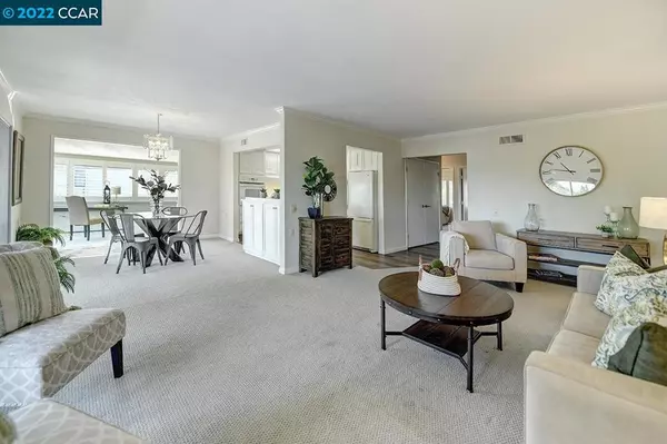 Walnut Creek, CA 94595-1296,1400 Canyonwood Ct #7