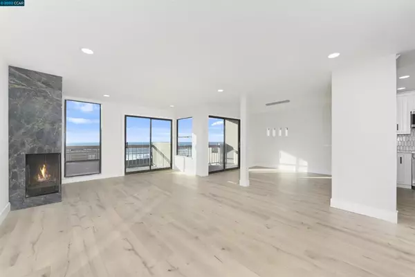 Pacifica, CA 94044,443 Roberts Road