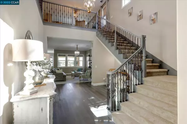 San Ramon, CA 94582,6116 Alpine Blue Dr
