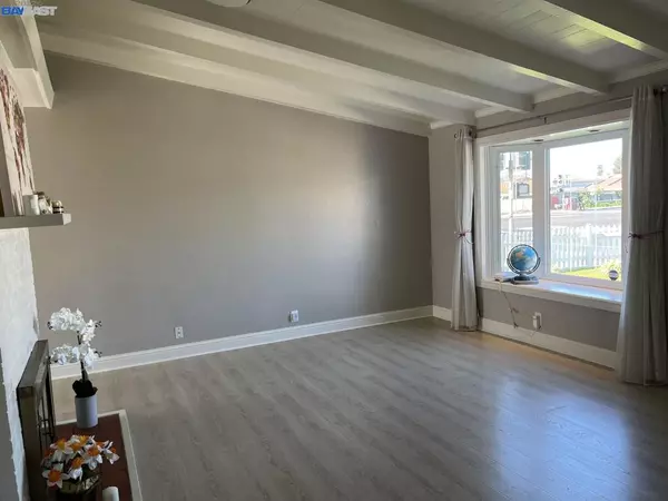 Hayward, CA 94545,2198 Sleepy Hollow Ave