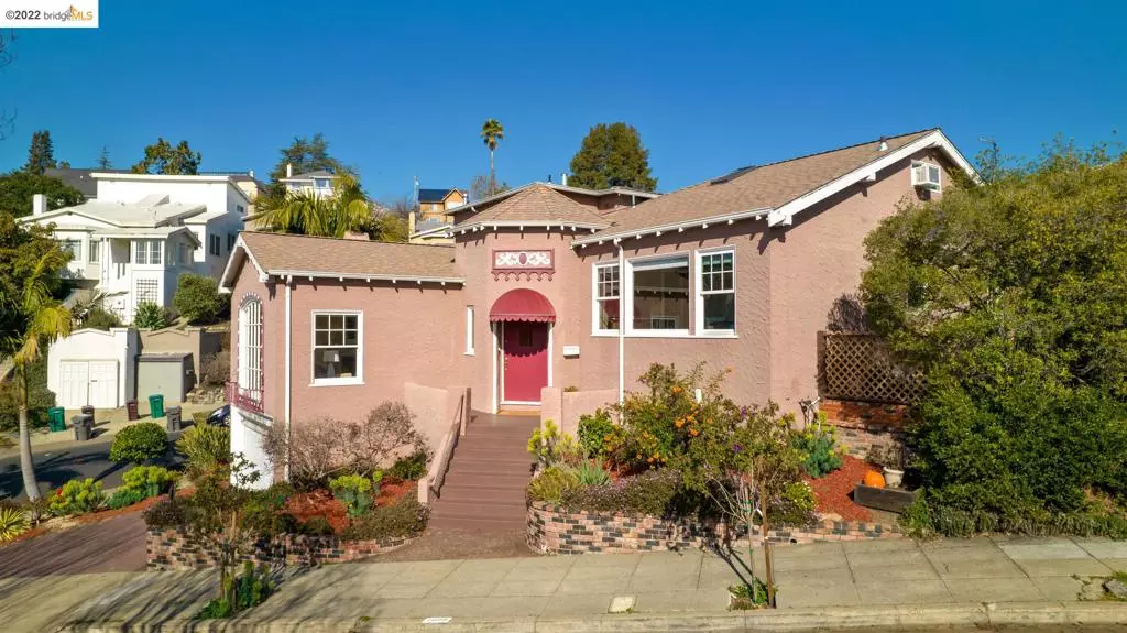 Oakland, CA 94610,1000 Clarendon Cres
