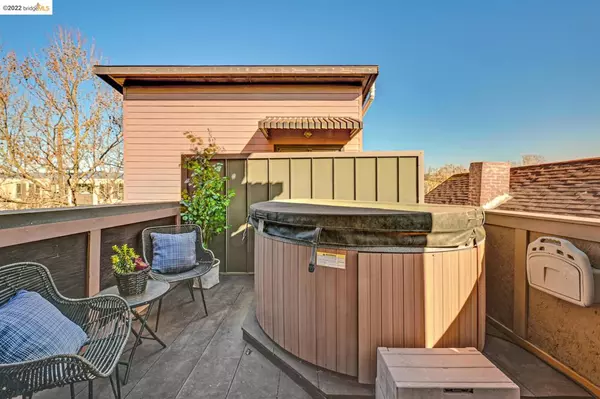 Oakland, CA 94608-4025,1505 32nd