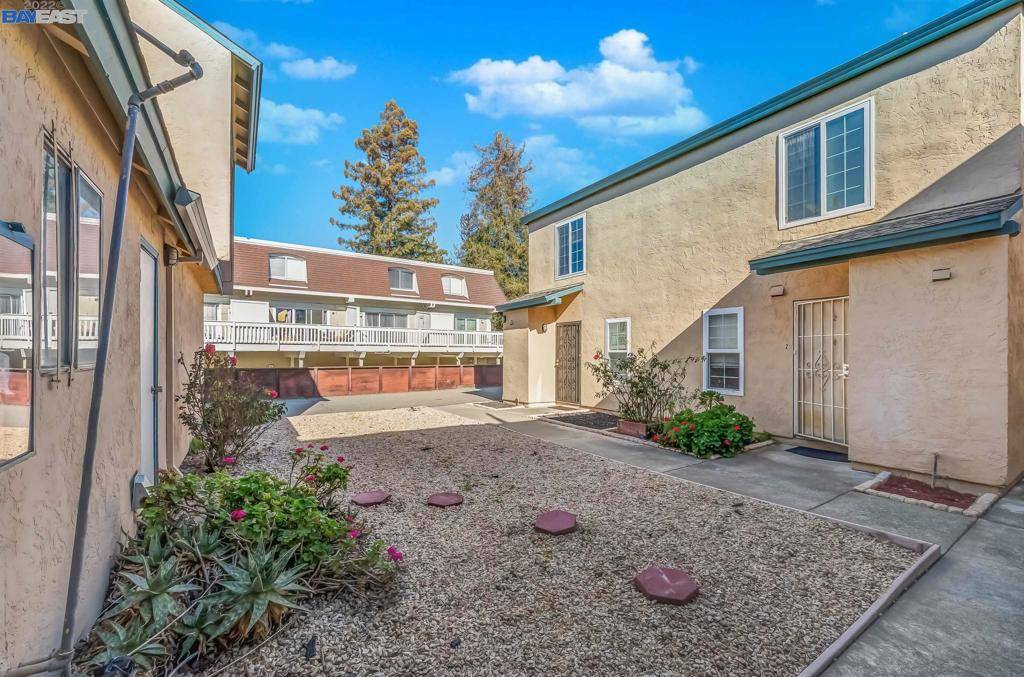 Pleasanton, CA 94566,3461 Norton Way #6