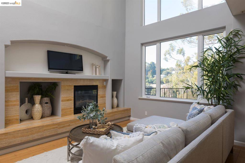 Oakland, CA 94619,4262 Terrabella Way