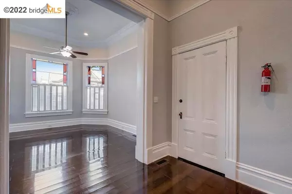 Oakland, CA 94612,613 22nd St