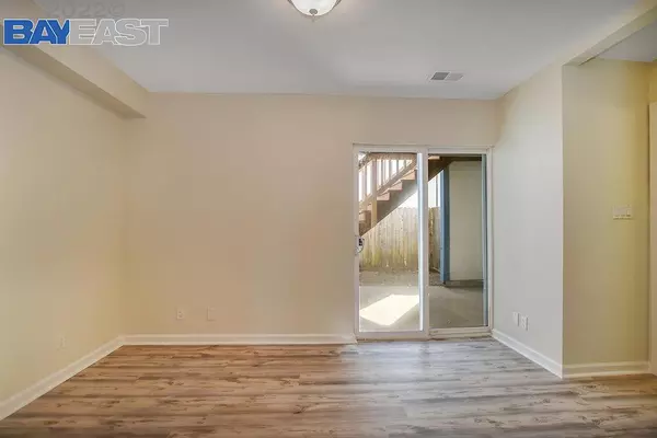 Oakland, CA 94605,9485 MacArthur Blvd