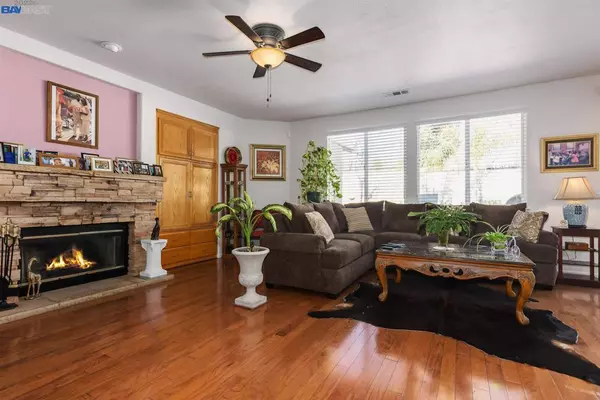 Antioch, CA 94531,1893 Tioga Pass Way