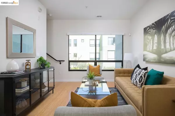 Oakland, CA 94607,204 Palisade drive