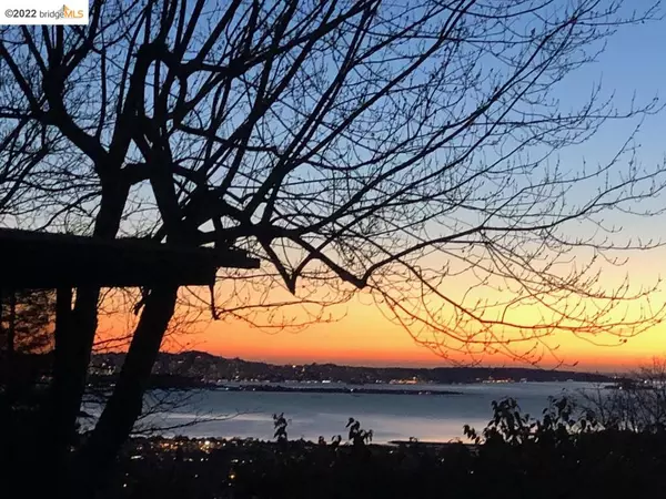 Berkeley, CA 94708,3020 Buena Vista Way