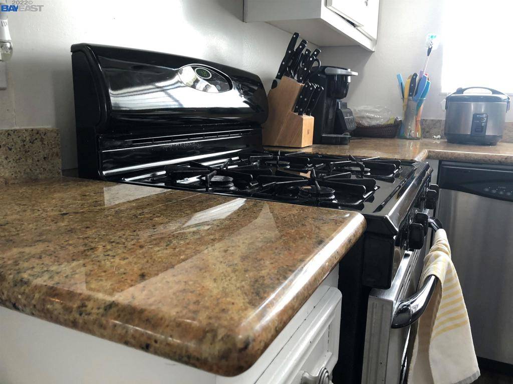 Alameda, CA 94501,1701 Central Avenue #S