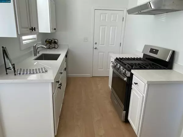 Pittsburg, CA 94565-3811,288 E 17th