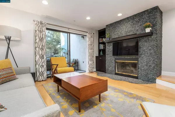 Walnut Creek, CA 94597,2582 Oak Rd #220