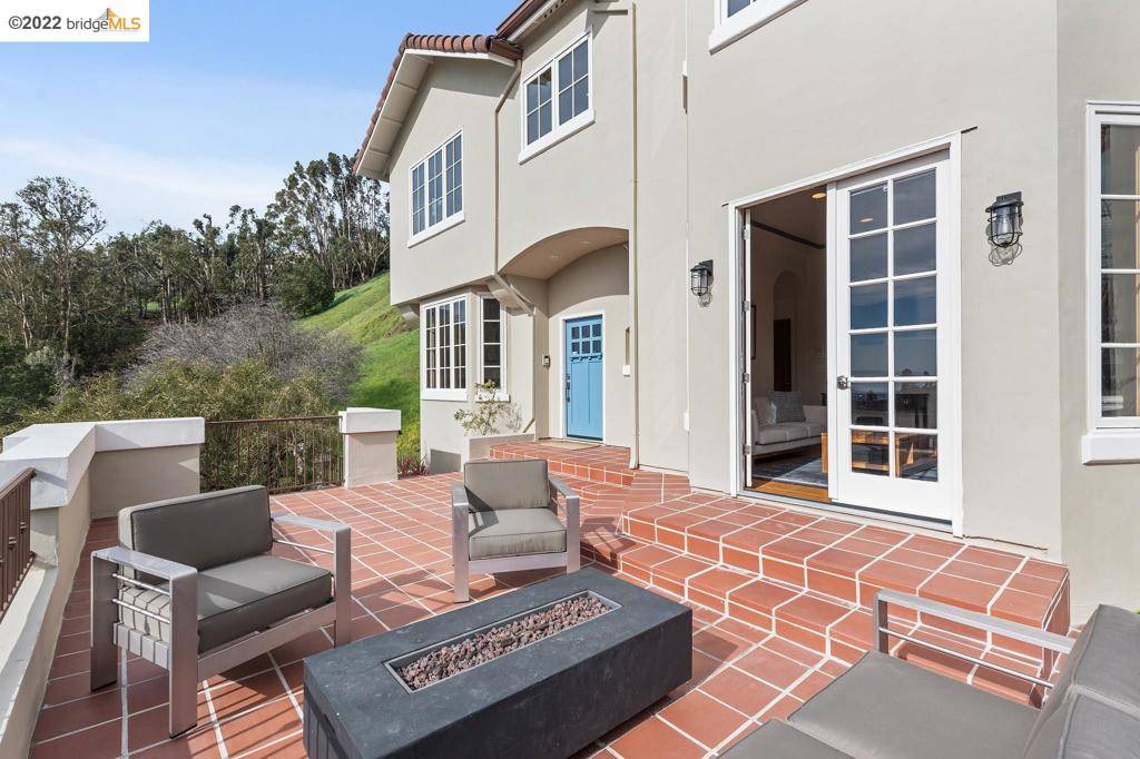 Berkeley, CA 94705,38 Perth Place
